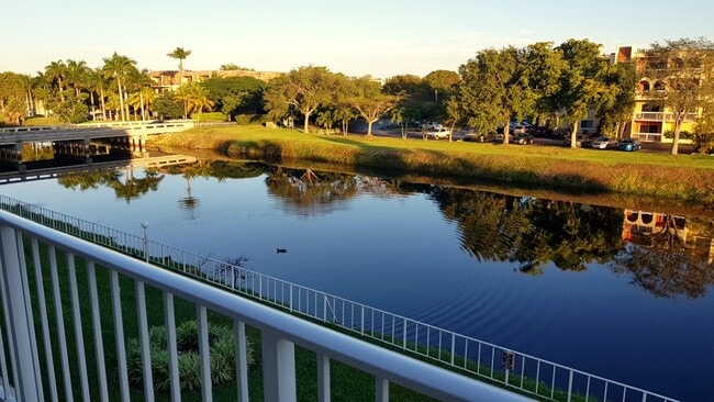 vista real de la sala de estar - 7787 SW 86th St