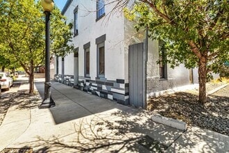 Building Photo - 527 Colorado Ave