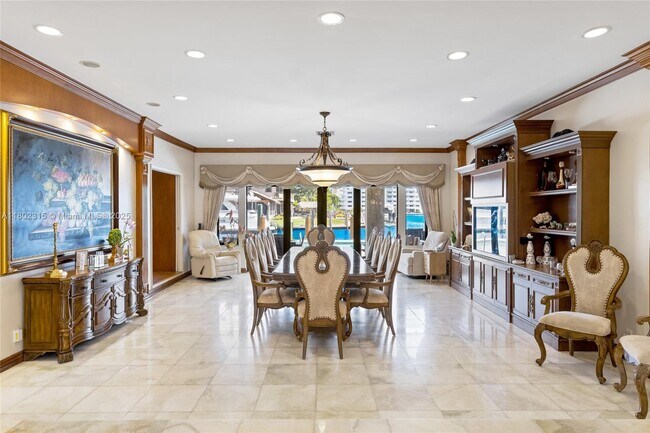 Building Photo - 655 Hibiscus Dr