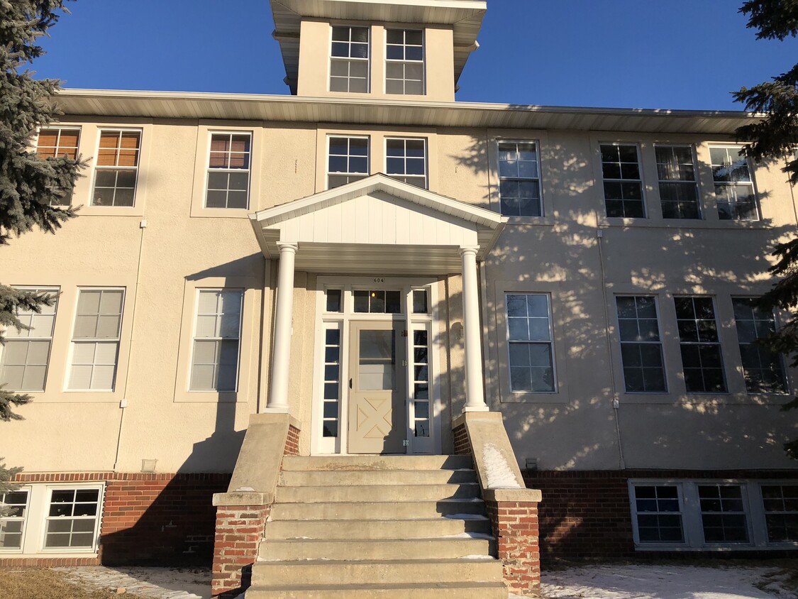 Front Entrance - 604 11th Ave