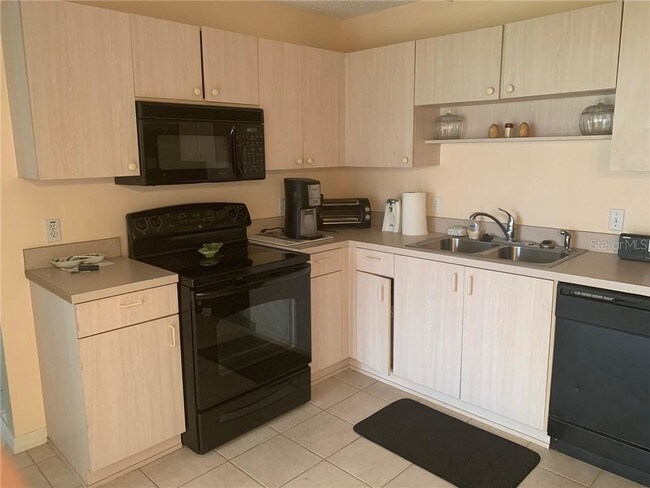 Building Photo - 1501 Las Pacos Ct
