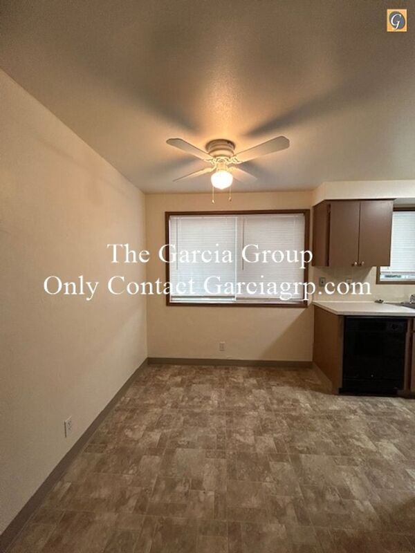 Foto del edificio - 581 Holmes Ln