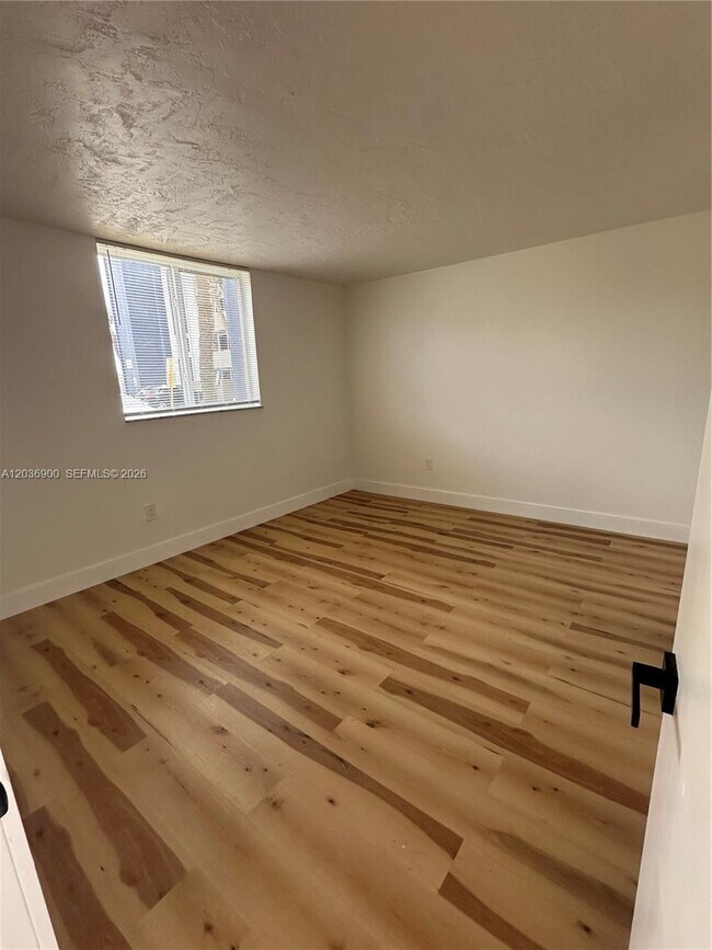 Foto del edificio - 10090 NW 80th Ct