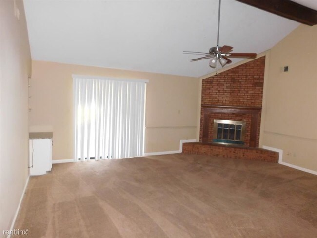 Building Photo - 3 br, 2 bath House - 1031 Dove Hollow Dr