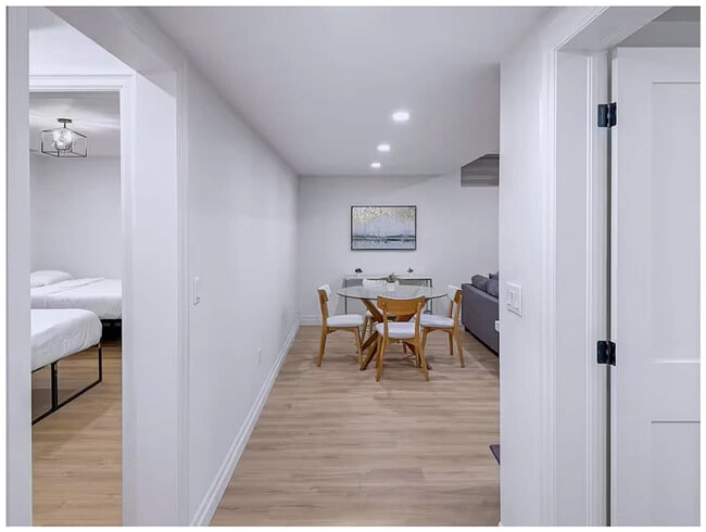 Building Photo - 4950 Terra Bella Dr