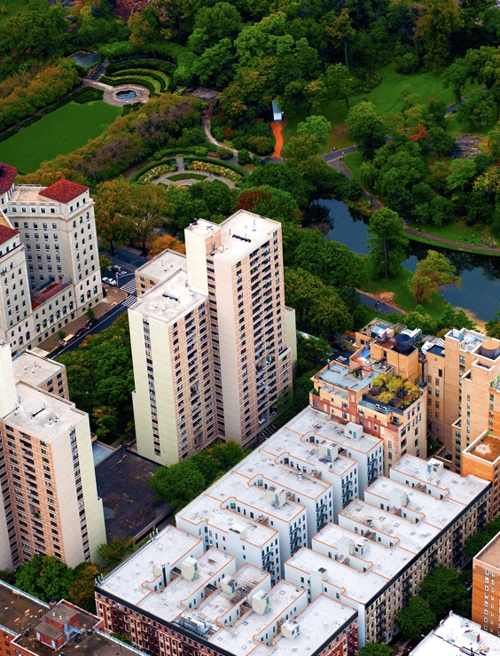 Building - Lakeview Apartments