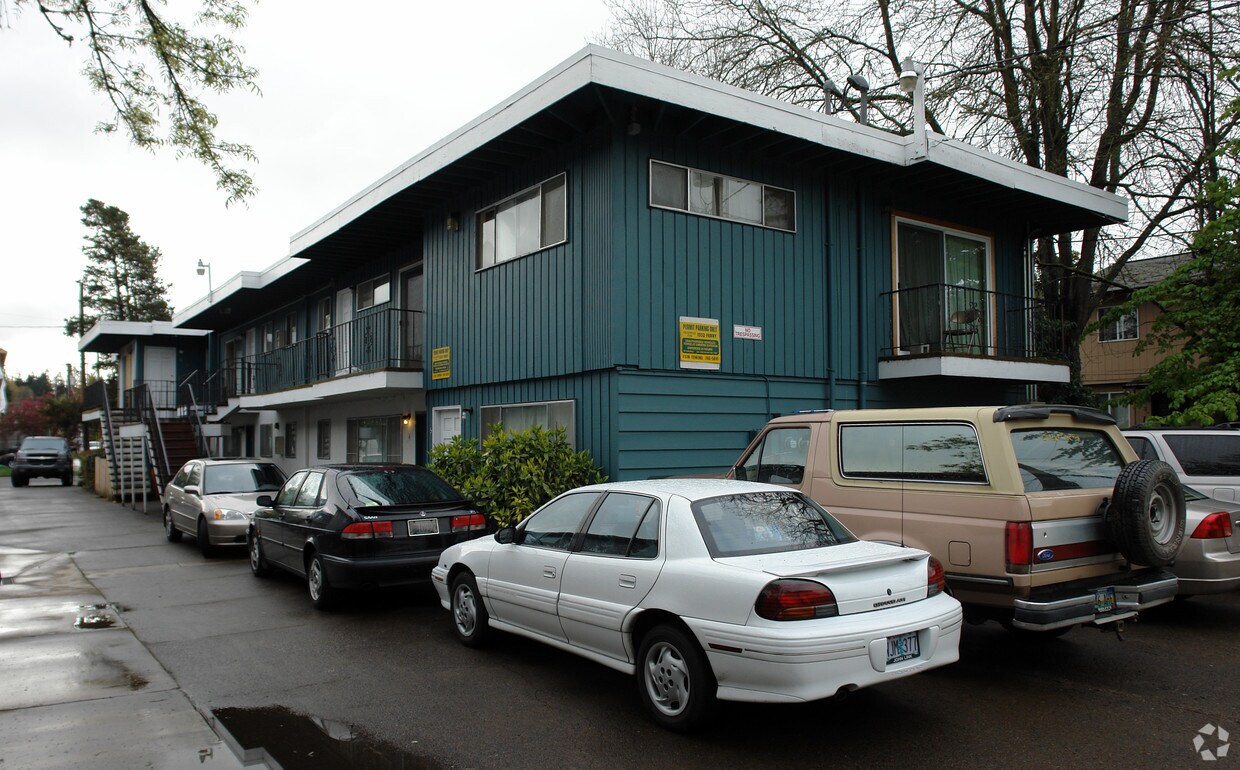 Building Photo - 1552 Ferry Aly