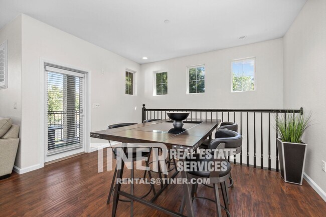 Foto del edificio - 506 Monet Ln