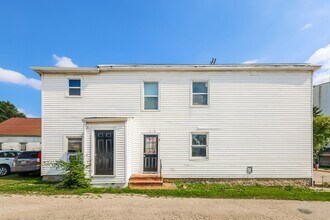 Building Photo - 124 S Chillicothe St