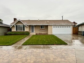 Building Photo - 1653 Los Gatos Way