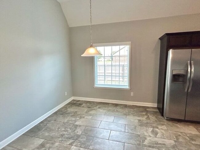 Building Photo - Available Now! Now Leasing a Spacious 4- B...