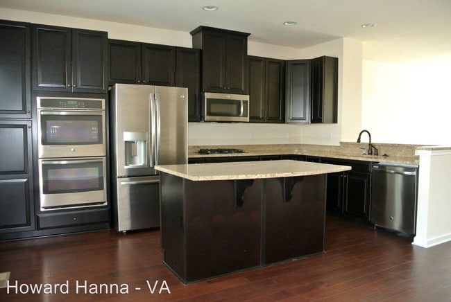 Building Photo - 3 br, 2.5 bath House - 5645 Freewill Lane