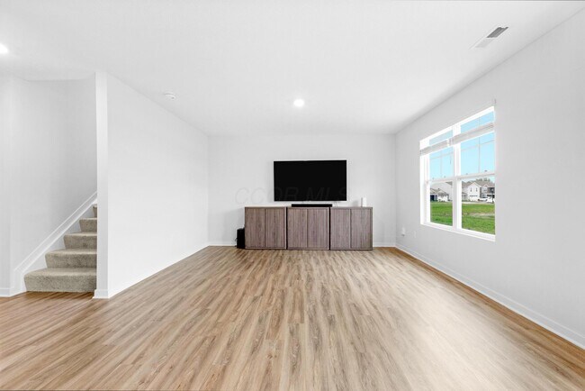 Building Photo - 4949 Sanford Grv Pl