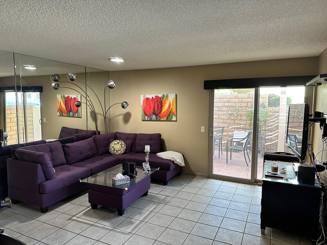 Foto principal - 3101 Sunflower Loop N