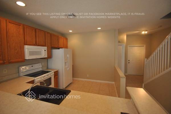 Foto del edificio - 9078 Tremezzo Ln