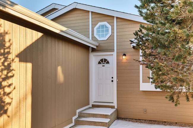 Building Photo - 3530 Beechwood Ct