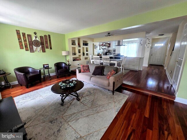 Foto del edificio - 4453 Edan Mae Ct