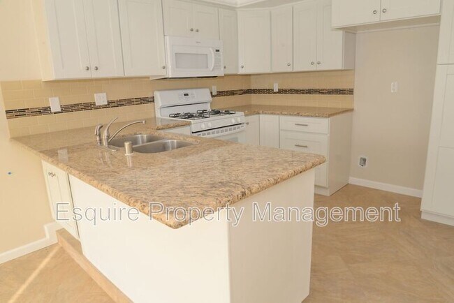 Foto del edificio - 23B LEMON DR.