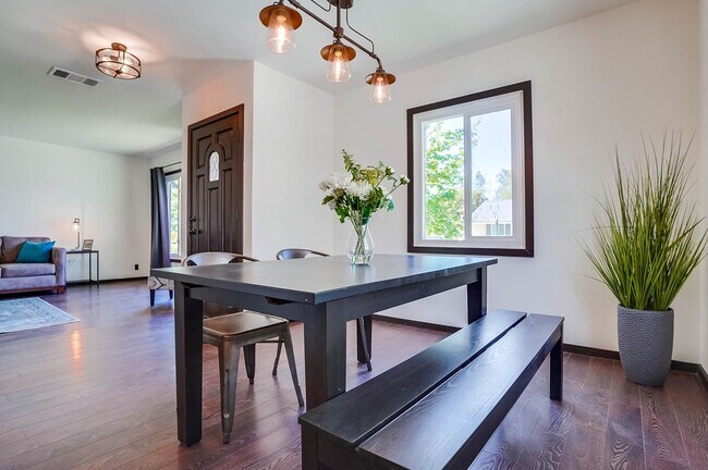 Dining Room - 3628 Ladoga Ave