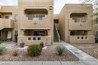 Building Photo - 1909 Villa Palms Ct