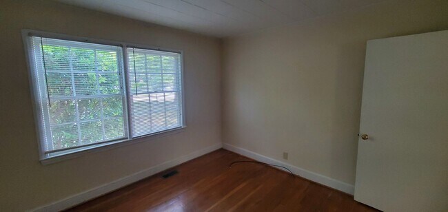 Foto del edificio - 2 Bedroom Duplex