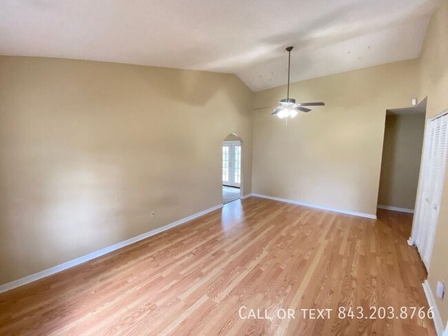 Building Photo - 106 Eaton Way
