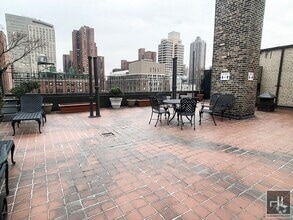 Building Photo - EAST 92 STREET