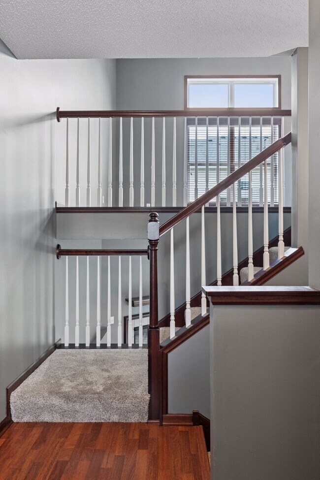 Foto del edificio - 15424 Foster Dr N