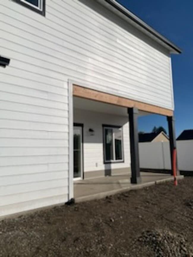 Building Photo - Brand new construction