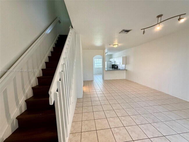 Building Photo - 5670 NW 116th Ave