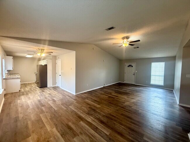 Foto del edificio - 13907 Rockinghorse Ln