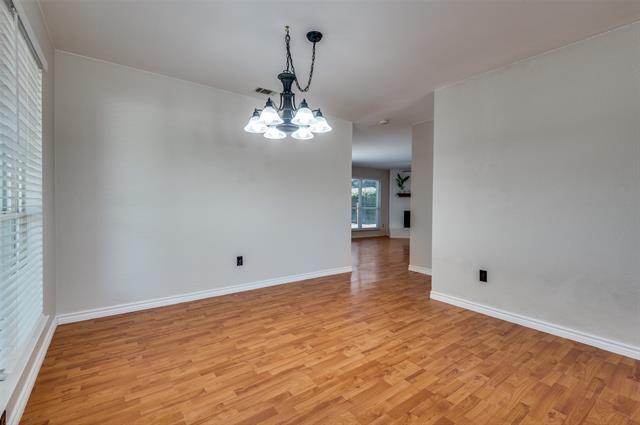 Foto del edificio - 1453 Thistlewood Ln