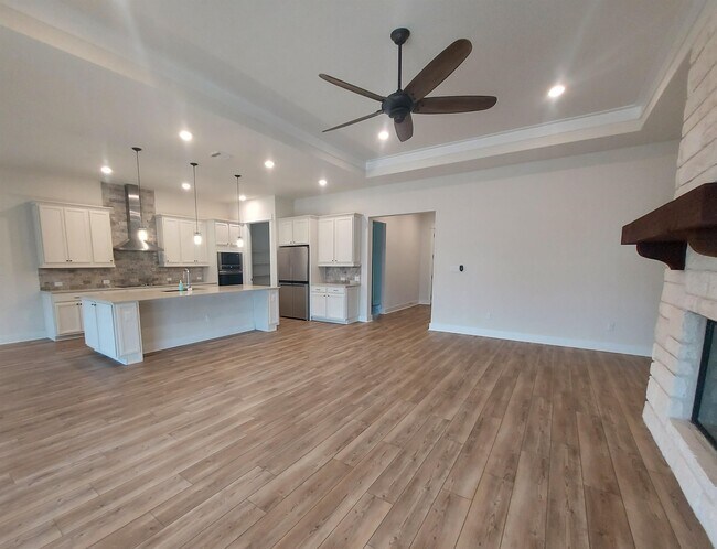 Foto del edificio - 401 Verbena Dr