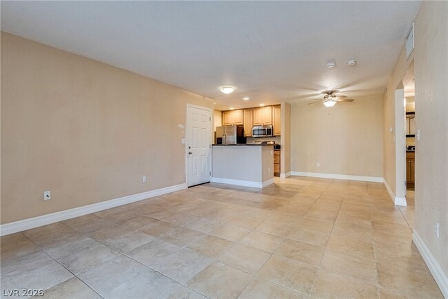 Building Photo - 1900 Villa Palms Ct