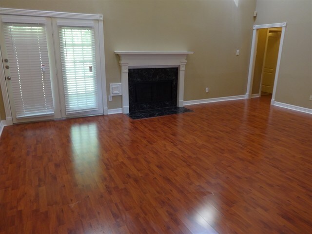 Building Photo - 107 S Foster Road