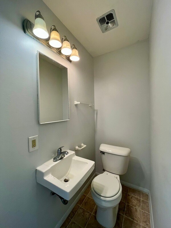 Foto del edificio - 767 N Macomb St