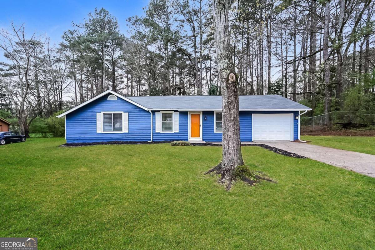 Foto principal - 8753 Embrey Dr