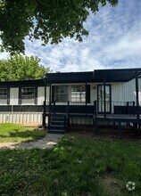 Building Photo - 1113 S Anderson Rd