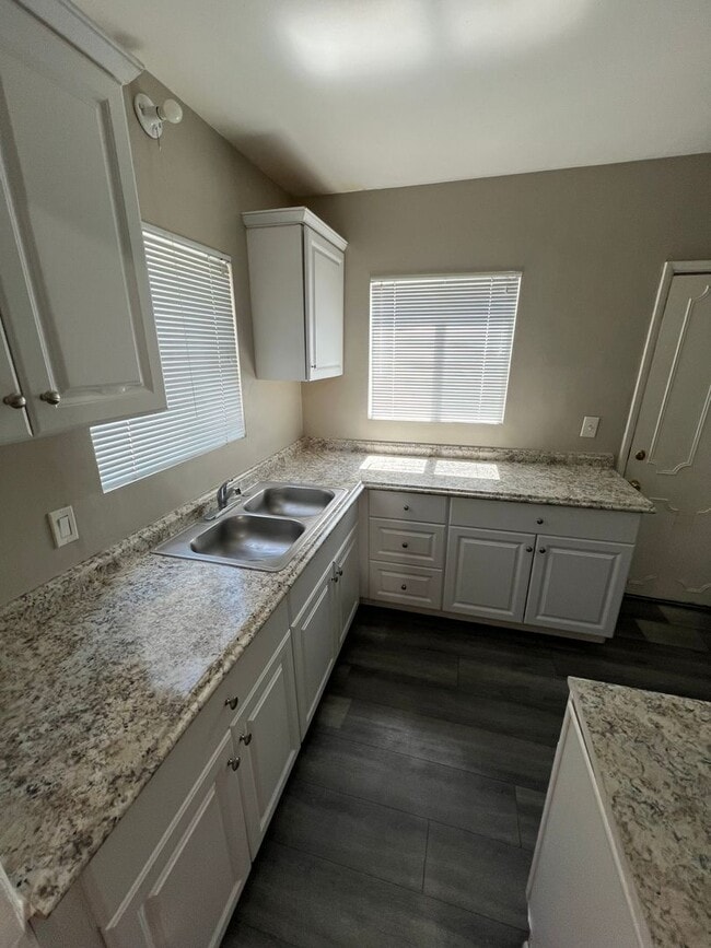 Photo - 24663 Apartment