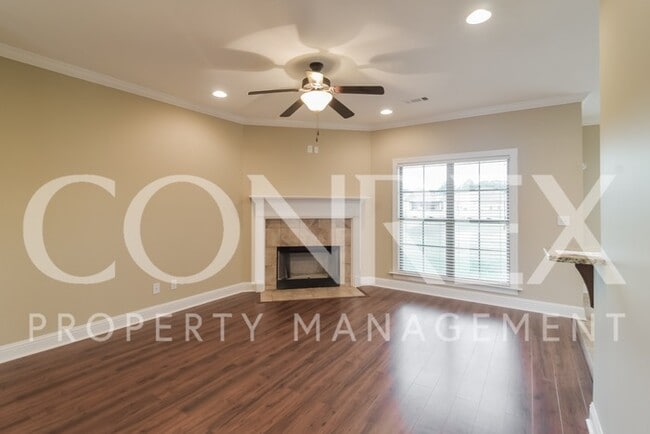 Building Photo - Gorgeous 4 Bedroom in Wetumpka