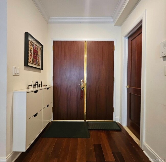 Foto del edificio - 171 Great Neck Rd