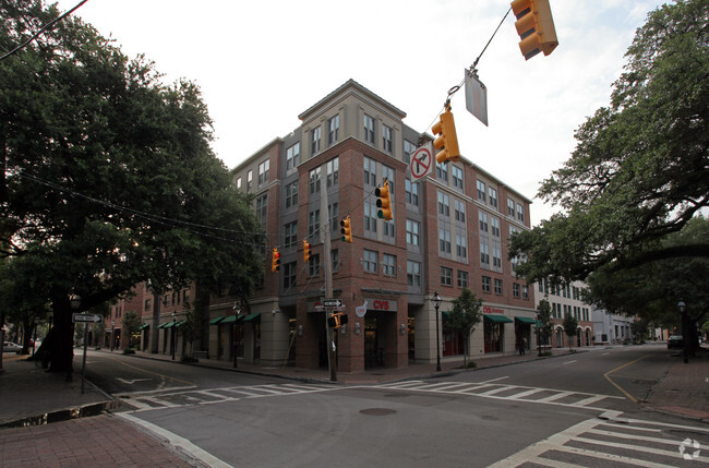 Primary Photo - George Street Apartments