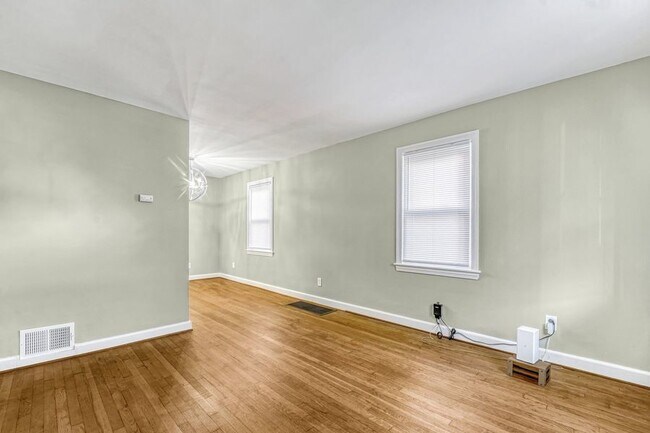 Foto del edificio - 4707 B St SE