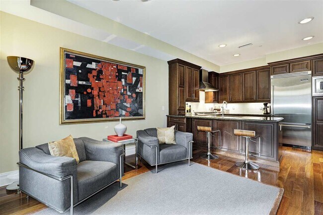 Foto del edificio - 3 Henley Pl