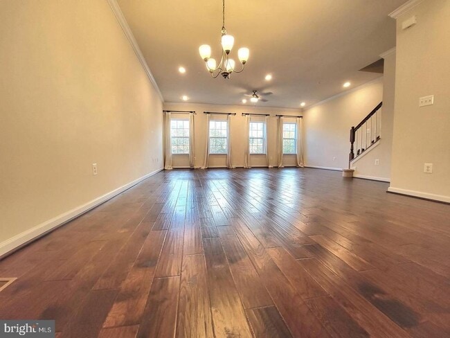 Foto del edificio - 7439 St Margarets Blvd