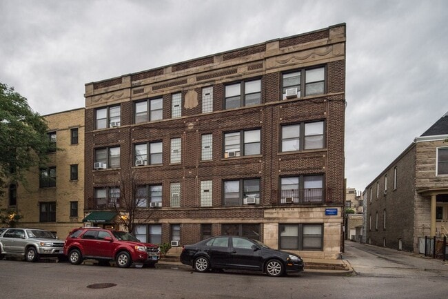 Building Photo - 1034 W George St