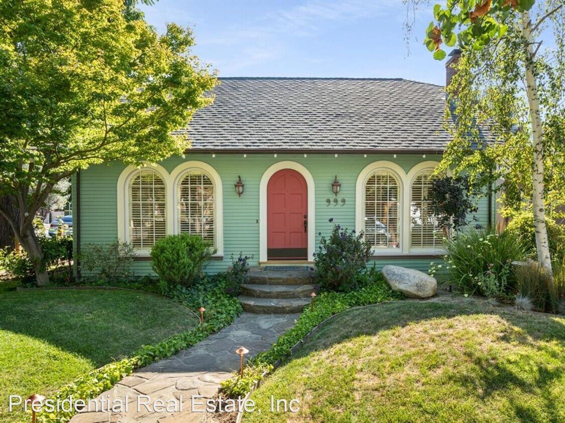 Primary Photo - 2 br, 2 bath House - 999 Riverside Drive