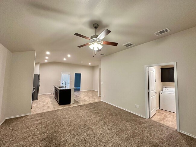 Foto del edificio - Cute 3/2/2 in Frenship ISD! Available Spri...