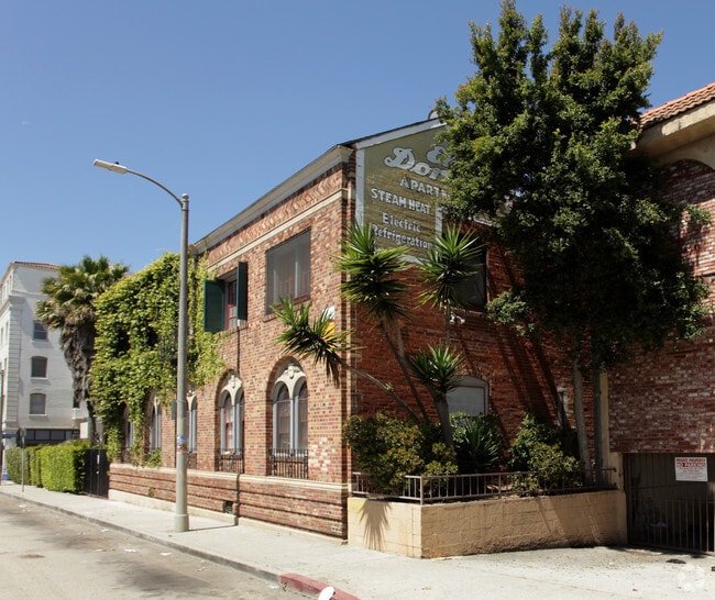 Building Photo - 21 Westminster Ave