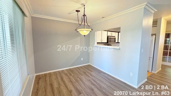 Building Photo - Lovely 2 BD | 2 BA Condo with Balcony - West Linn *Pet Friendly*